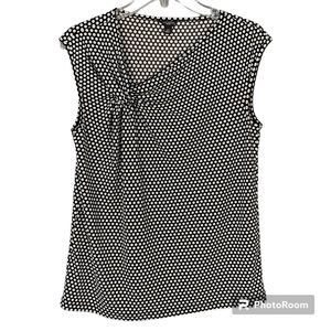 Ann Taylor Petite Sleeveless Top Sz LP B&W Print Career Asymmetrical Neckline